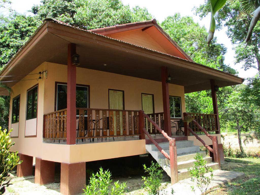 Khaosok Island Resort Khao Sok National Park Exterior photo